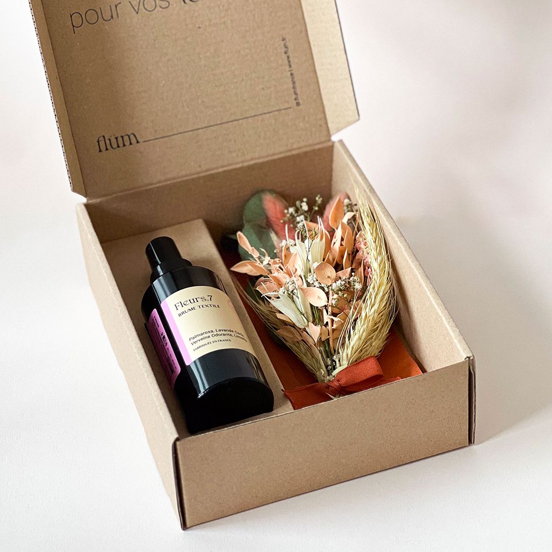 Coffret Signature Flüm – Brume textile 100ml & bouquet de fleurs séchées Boutique Flüm