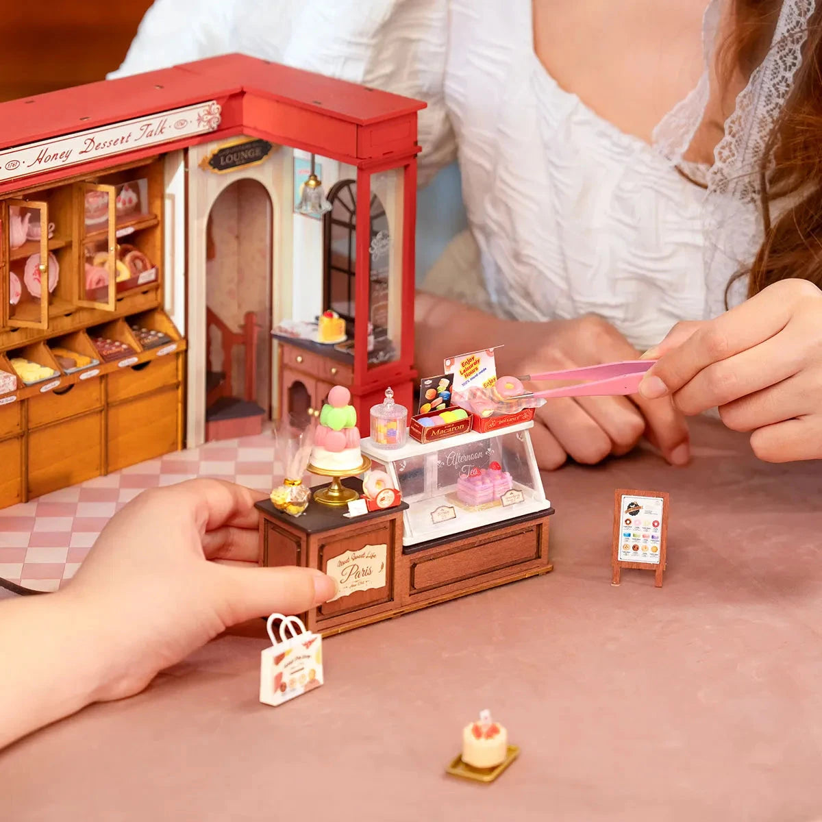 Maquette Honey Dessert Talk - maison miniature - Rolife DG168 Boutique Rolife Robotime