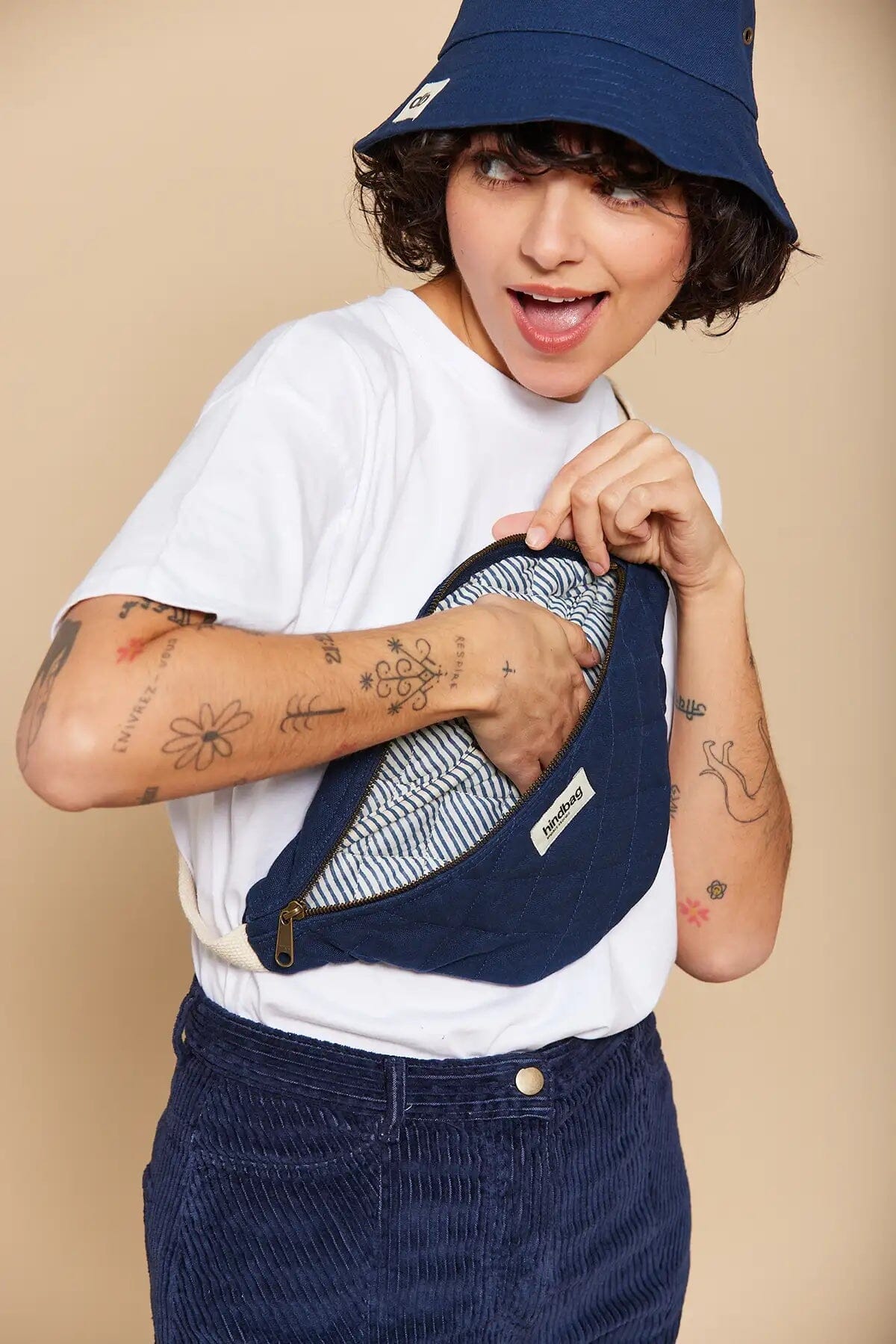 Sac banane Olivia navy matelassé Boutique Hindbag