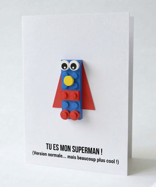 Carte postale Superman – brique de construction Boutique BRICKS 
