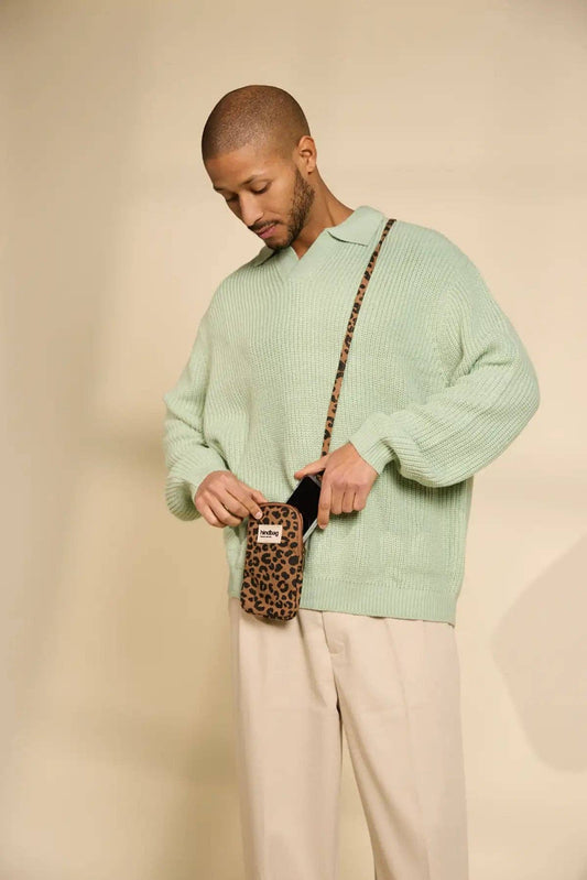 Pochette téléphone Bill léopard cannelle - Hindbag - vue 1