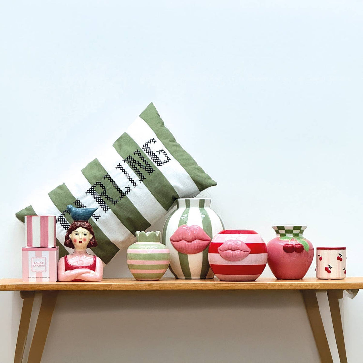 Vase kiss rayure vert L18,8 P16,9 H20,8cm Boutique Opjet Paris 